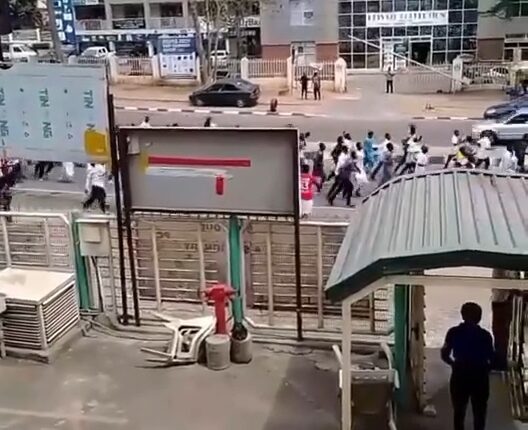 Gunfire Erupts as Security Forces Clash with Shiite Protesters in Abuja