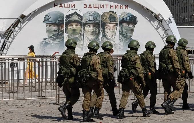 Putin Orders 160,000 Troops in Expanded Conscription Amid Ukraine War