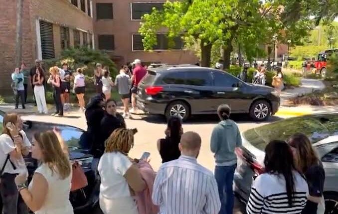 Five killed as gunmen attack Florida university campus