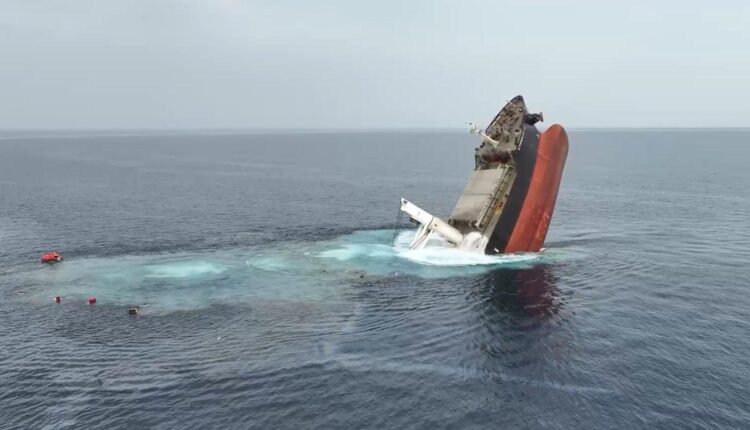 4 Dead, 15 Missing After Houthis Sink Cargo Ship in Red Sea