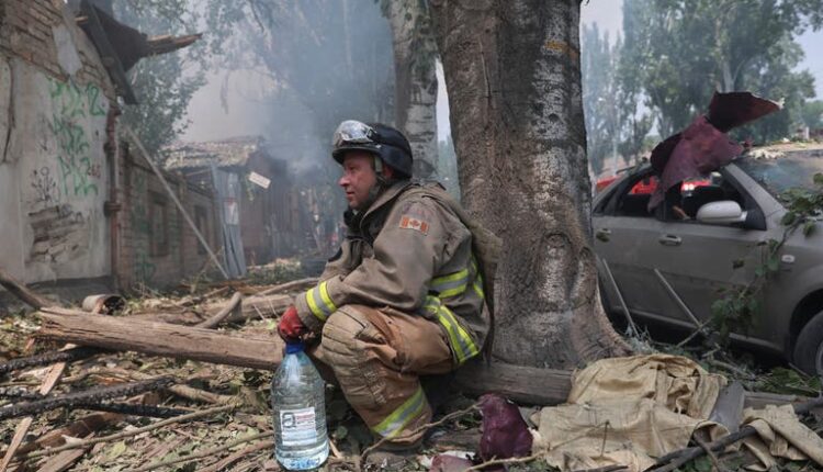 ‌Russia Launches Over 100 Drones on Ukraine, Killing 10 as Kremlin Fires Transport Minister Amid Airport Chaos