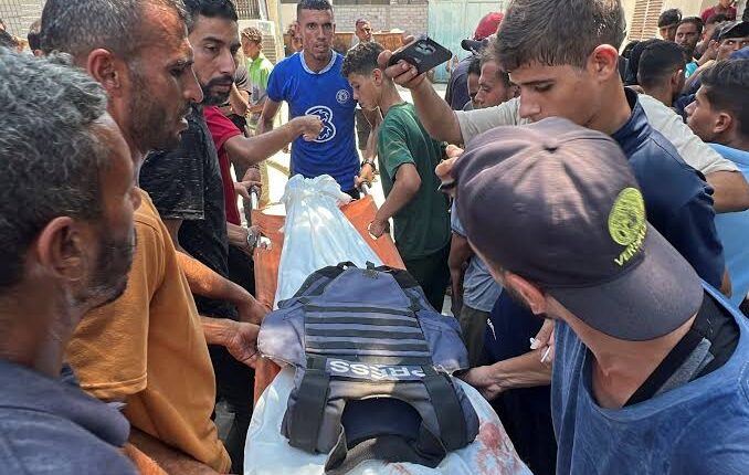 Pakistan, India Condemn Israel Over Killing of Journalists in Gaza