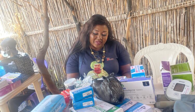 Foundation Gives Free Medical Care to 500 People in Cham