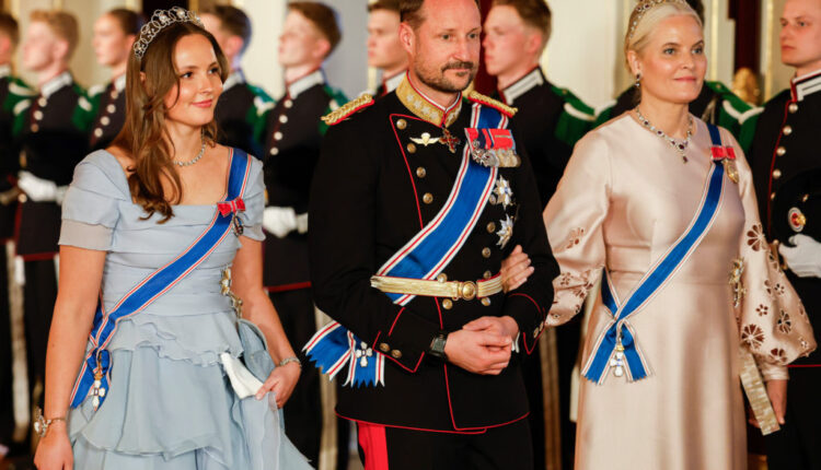 Norway’s Crown Princess Mette-Marit apologizes over past ties to Jeffrey Epstein