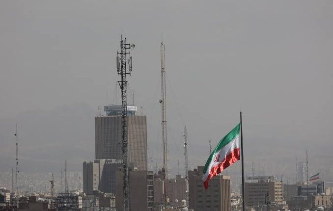 Airlines Halt Middle East Flights as US–Israel Strikes Force Airspace Shutdown