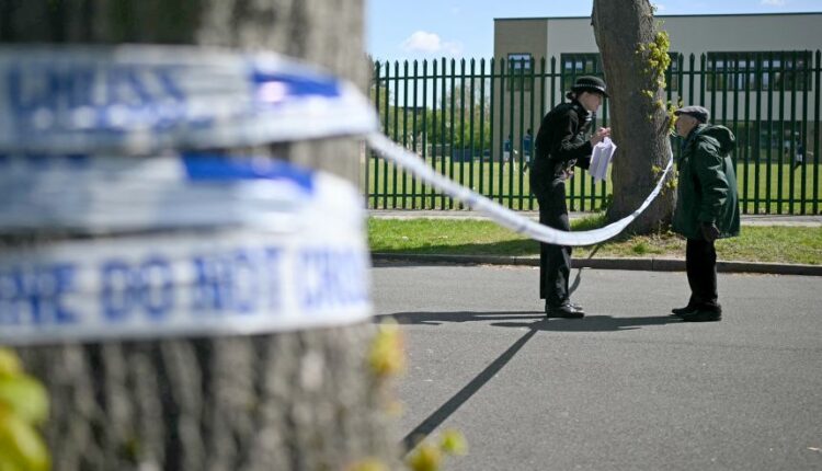 2 held over London synagogue arson as police probe suspected terror-linked attacks
