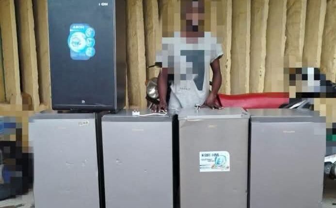 Hotel Employee Arrested for Stealing 8 Refrigerators in Niger